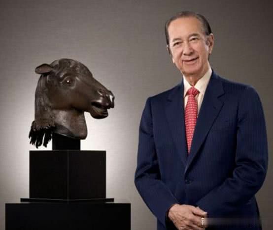 向何鸿燊先生致敬！十二生肖兽首铜像马首回归圆明园！