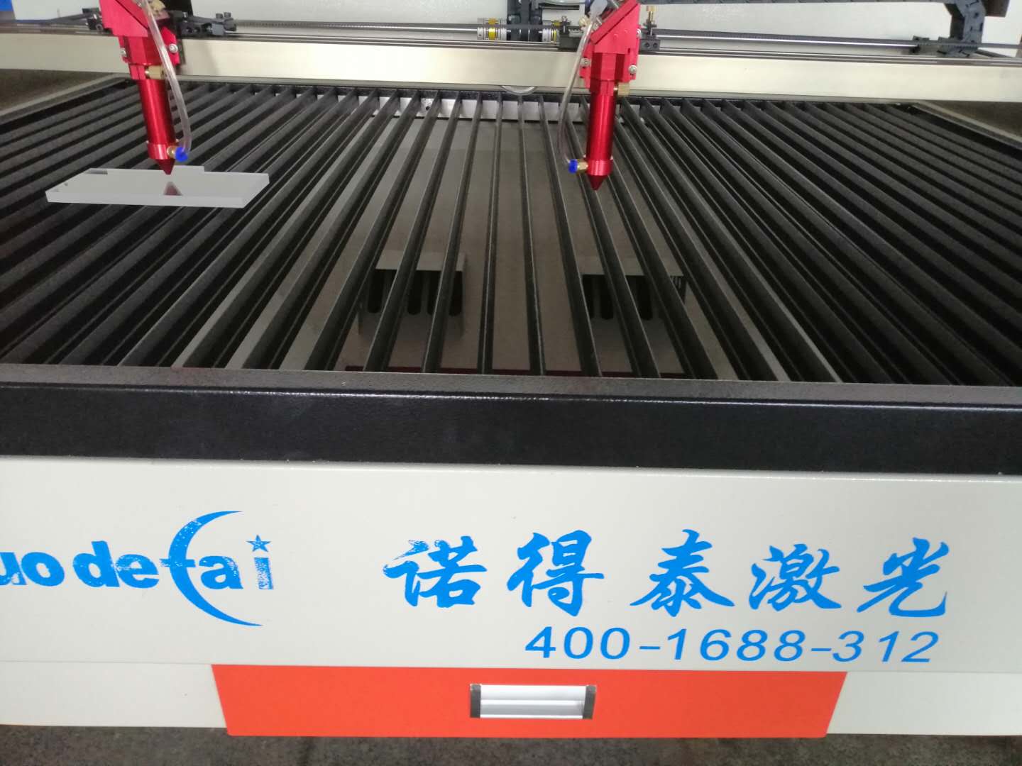 纸张可以用激光切割机的一个原因是什么？