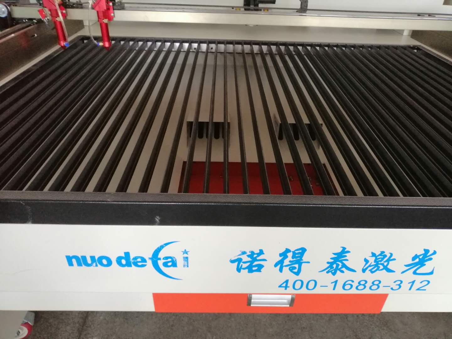 不论你买什么样的激光切割机你都需要注意这些的问题