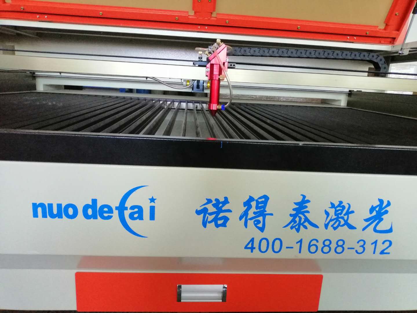 布料激光切割机是不是超快越好，快速切割有什么影响！
