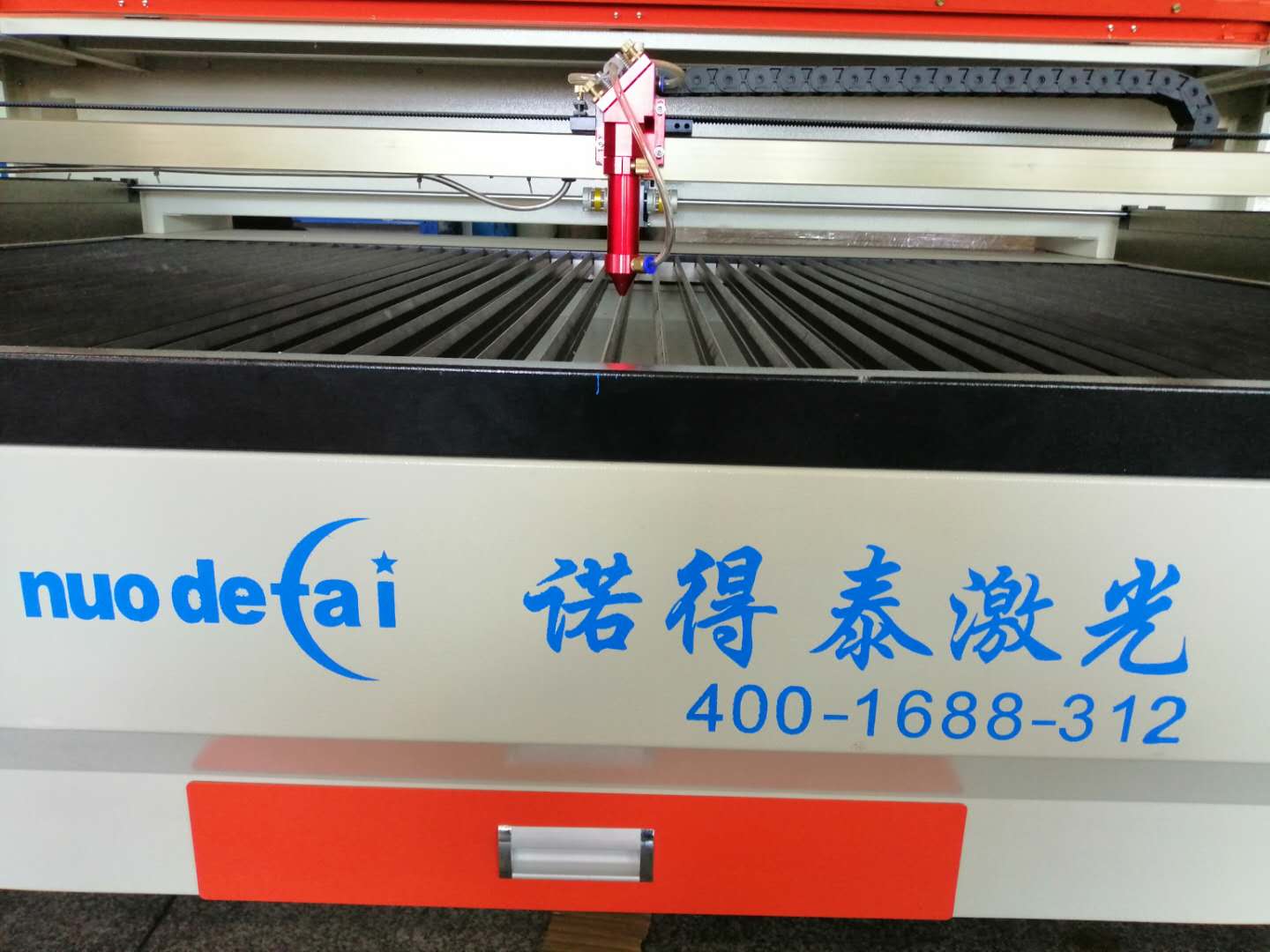 单头与双头激光切割机有什么区别，该怎么选择