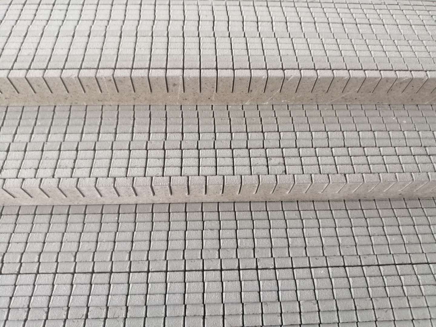 小型激光切割机切割产品