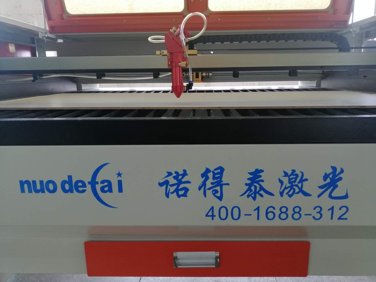 正常情况下激光切割机激光管能够使用多长寿命