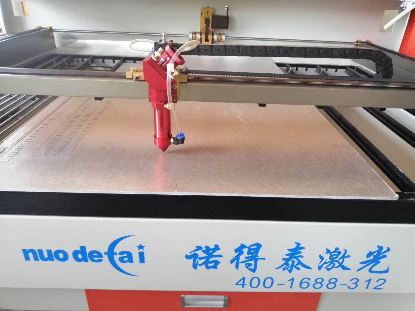 广西木制品如此发达，使用激光切割机加工厂家也是越来越多