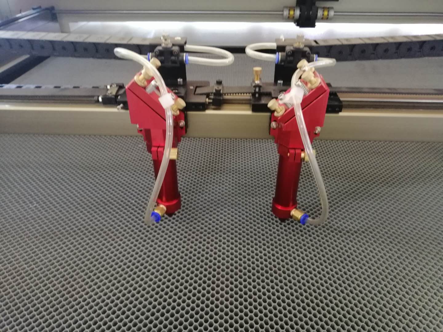 激光切割机
